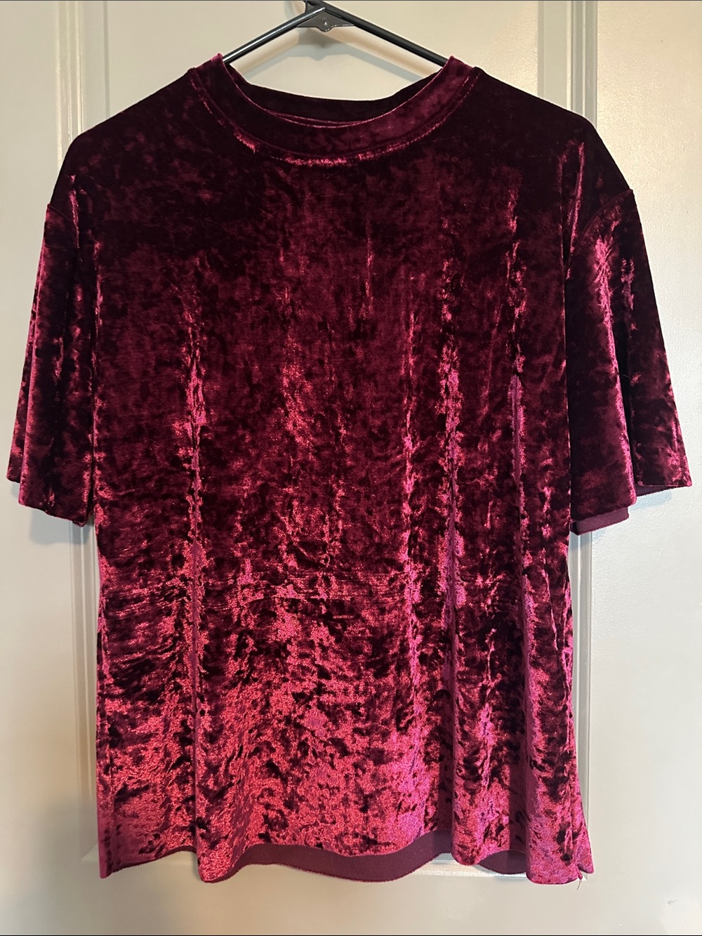 SHEIN Womens Crushed Velvet Short Sleeve Top - Burgundy